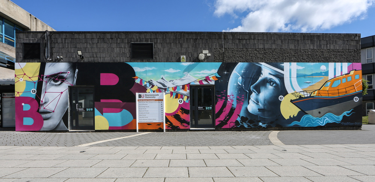 BOURNEMOUTH UNIVERSITY Studio We make art work